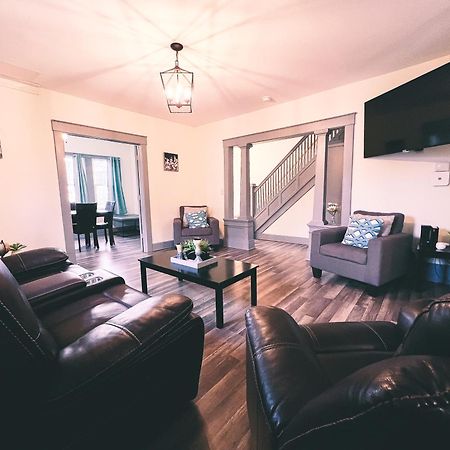 Centrally Located 5Br House In Καταρράκτες του Νιαγάρα Εξωτερικό φωτογραφία