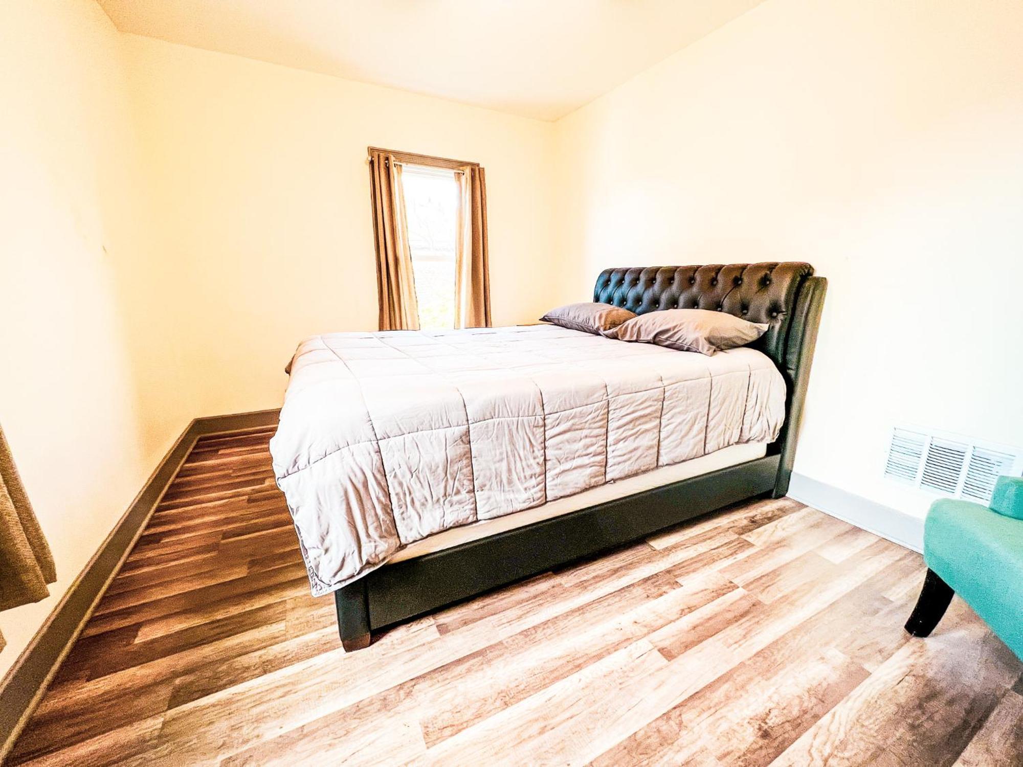 Centrally Located 5Br House In Καταρράκτες του Νιαγάρα Εξωτερικό φωτογραφία